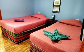 Hostal El Amigo Lucho